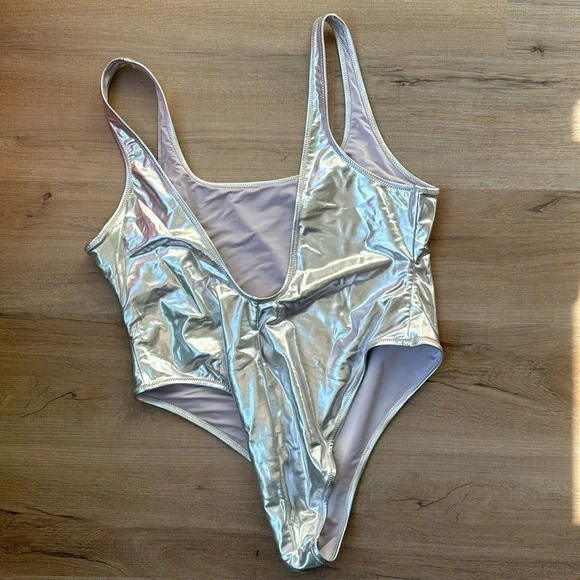 Skims Silver Metallic High Cut One Piece Swimsuit Nickel 3X 2XL XXL Baywatch - Picture 8 of 12